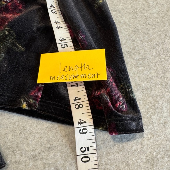 Love on a Hanger Jumpsuit Womens Large Black Floral Velvet Pockets - Picture 16 of 16